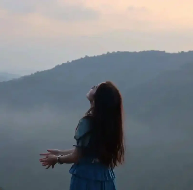 你是我今生最珍贵的相逢，也是余生最锥心的惦念-扣扣传情