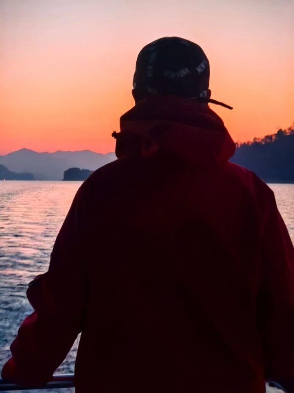 你是我今生最珍贵的相逢，也是余生最锥心的惦念-扣扣传情