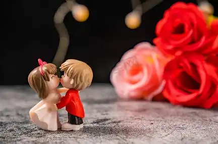 爱情是一面镜子，照见的是你自己-扣扣传情