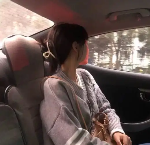 我曾捡到一束光，日落时还给了太阳-扣扣传情