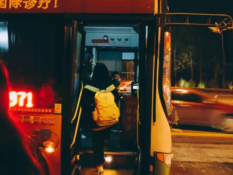 我曾捡到一束光，日落时还给了太阳-扣扣传情